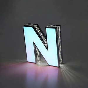 Tùy chỉnh phía trước thắp sáng đục lỗ bên kênh chữ dẫn chiếu sáng ngoài trời cửa hàng dấu hiệu cho các công ty kim loại Acrylic - Product Image 1