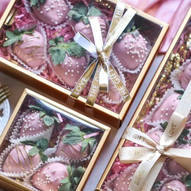 XJH Weihnachten Rotgold Schokoriegel bedeckt Erdbeer Candy Cookie Kuchen Bäckerei Box mit klarem Deckel Valentinstag Geschenk box