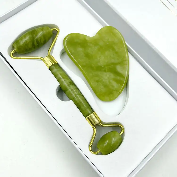 Gua Sha-Rodillo de Jade verde Natural para masaje Facial, juego de piedra de Jade para terapia de raspado