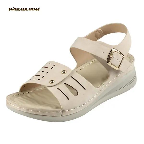 Sandalias de verano para mujer con tacón inclinado y hebilla de costura, sandalias transpirables artesanales, zapatos de verano para exteriores de PU, ODM OEM