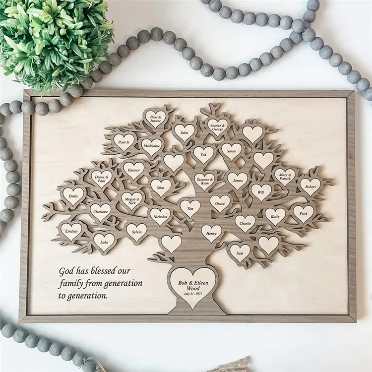 Nomi di famiglia personalizzati segno albero regalo decorazione in legno in legno segno Desktop regalo con nomi a forma di cuore