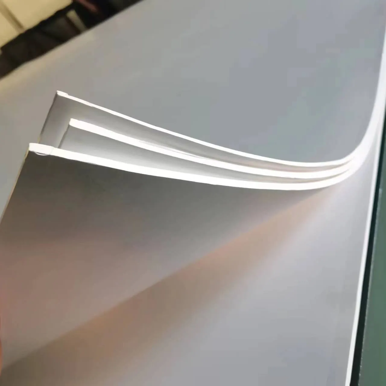 Chinesischer Großhandel PTFE Engineering Kunststoff Ptfe Expanded Moulded Sheet und 100% Virgin PTFE Rod für Produktions linie