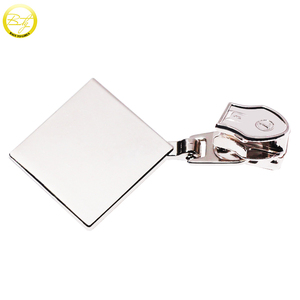 Özel tasarım moda Logo #5 kaymak kilitleme çektirme kafa emaye çektirme çanta fermuar etiketleri giysi ayakkabı Metal özelleştirilebilir
