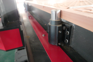 Alpha High Precision CNC Wood Router 3D Máquina de carpintería 4 * 8ft 1325 Machine Router CNC con cuerpo pesado - Product Image 6