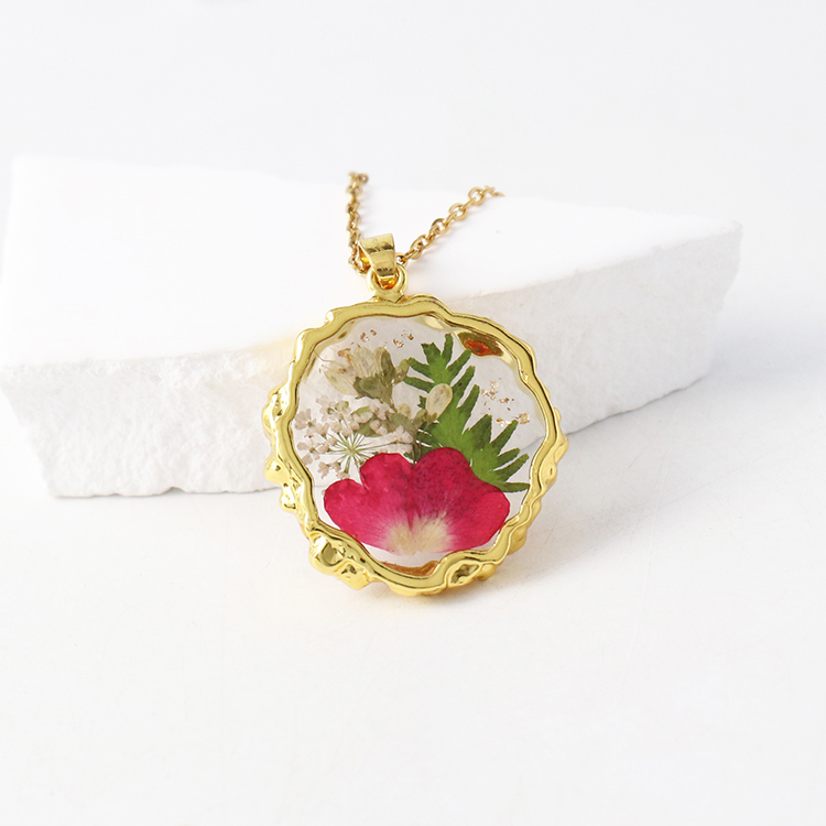 pétale de rose doré