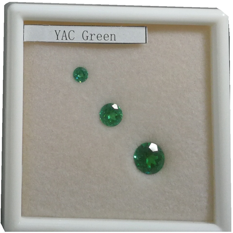 สีเขียว