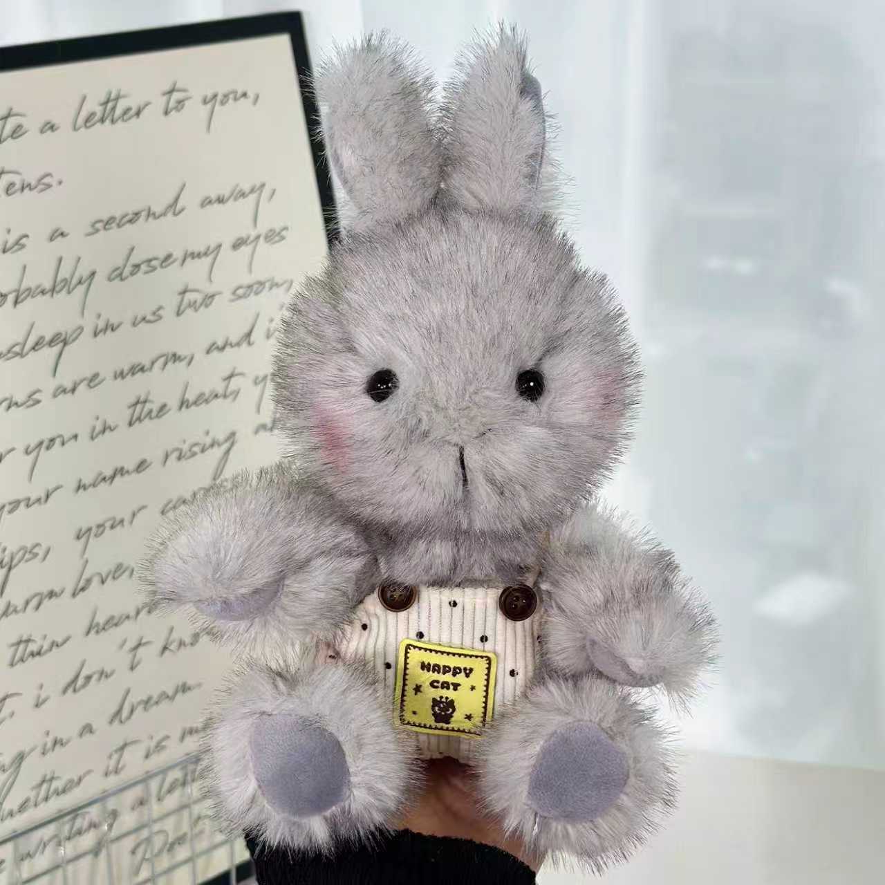 Grigio (vestiti bianchi)
