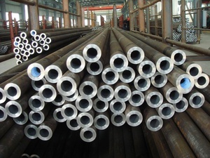 ASTM A335 P9 A335 P6 düşük sıcaklık dikişsiz karbon çelik borular
