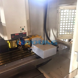High Speed VMC Machine <strong>Center</strong> Vmc850/855 for Precision Screw Cutting and Vertical Milling Machine - Product Image 6
