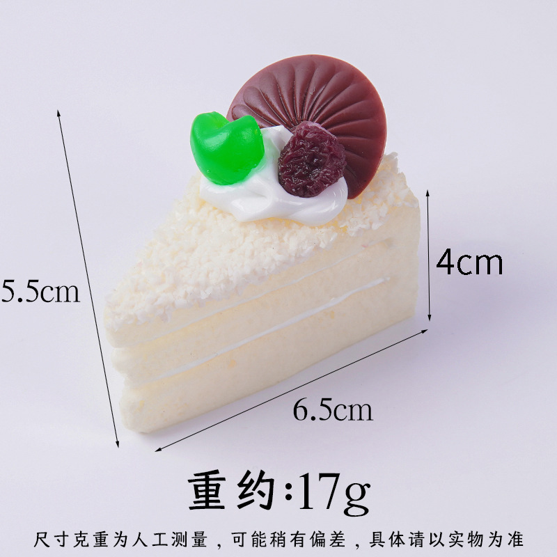 Tarta triangular de mousse blanca