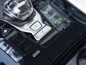 DenzaD9 <strong>2025</strong> Model DM-i Smart Driving Edition 1020 4WD Premium EditionMPV - Product Image 6