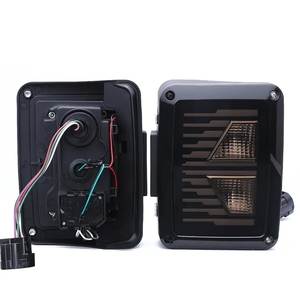 ไฟท้าย LED 9-32V รุ่นใหม่ K เลนส์สีควันสีแดง/เหลืองไฟ LED เบรคถอยหลังสำหรับ JEEP JK - Product Image 3