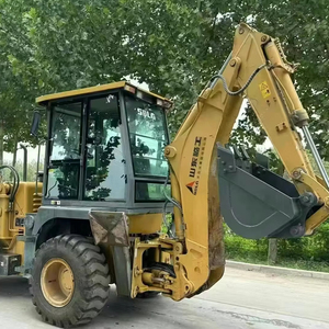 Minicargadora de Segunda Mano Maquinaria de Construcción 680 Unidades A LA Venta Capaz de Manejar Cargas de 2,2 Toneladas y Grandes Profundidades de Excavación - Product Image 1