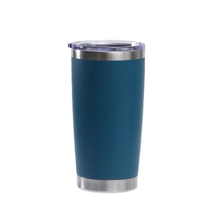 Fabrika toptan Laserable deri 20oz paslanmaz çelik bardak kişiselleştirilmiş kazınmış yalıtımlı kahve bardağı kapaklı bardak