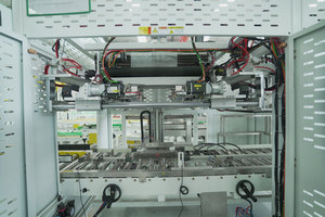 Toplu ambalaj dondurulmuş gıdalar için RSC kutularına çanta eklemek için çanta yerleştirici - Product Image 3