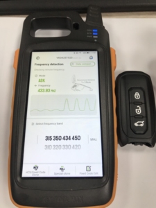 純正車用キー3ボタンASK434 MHz 47チップPN: PK29-15K601-BBスマートリモートキー - Product Image 3