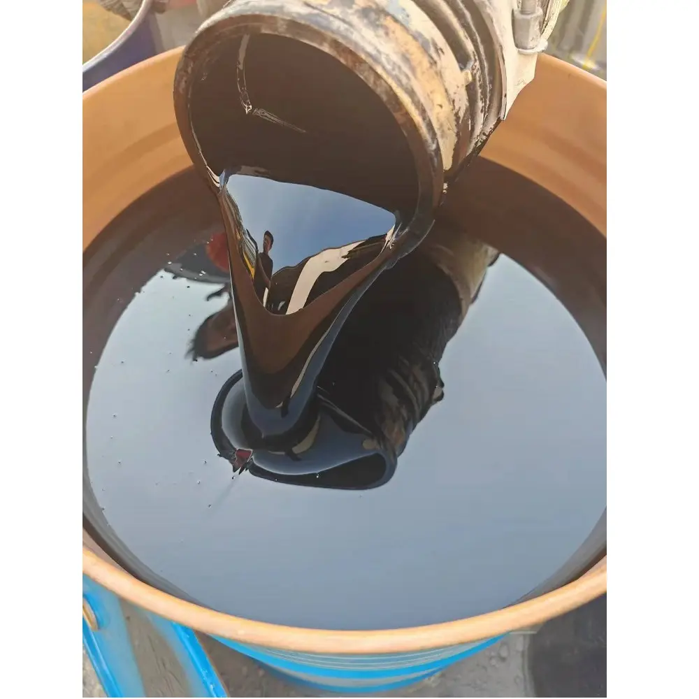 ใหม่ถังเหล็ก Bitumen 60/70 Bitumen 50 70 ราคาถนนยางมะตอยต่อตันราคา Bitumen 60 70 สําหรับการก่อสร้างถนน