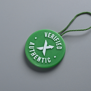 XBLエンボスプラスチック名ロゴシールタグロープタグハングタグストリングプラスチックタグ - Product Image 4