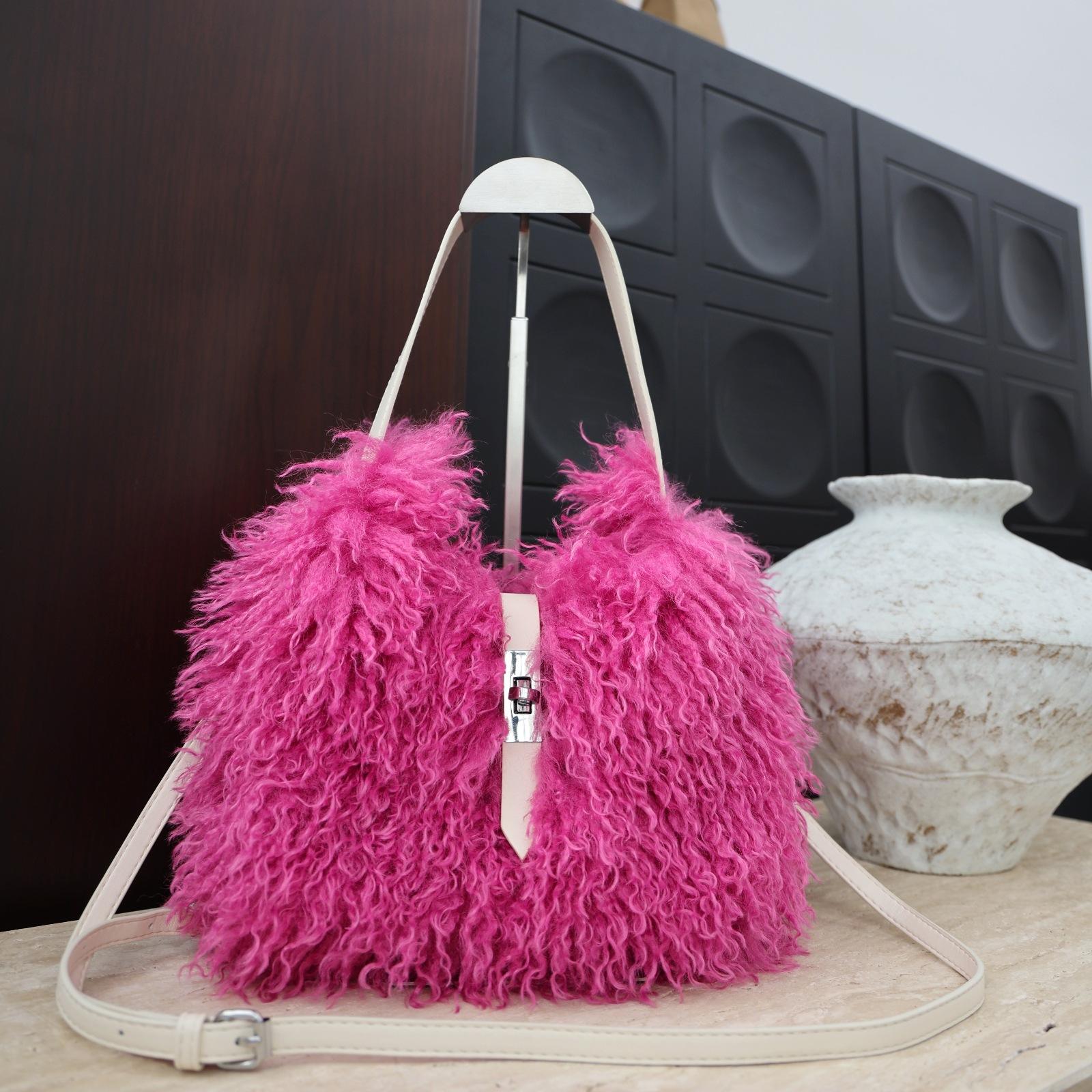 Z1229BG01 กุหลาบแดง