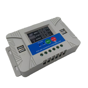 10A 20A 30A 40A 50A 60A 80A regolatore di carica della batteria solare <span class=keywords><strong>PWM</strong></span> 12v/24v/<span class=keywords><strong>48V</strong></span> 4USB uscita 5V/2A fuori griglia regolatore pannello solare
