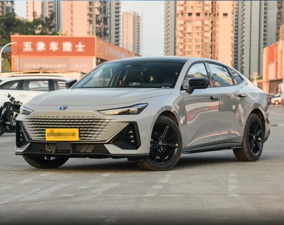 2023 электромобиль Changan Uni-v Changan, новый автомобиль Changan Uni-v 1,5 t, стандартный бензиновый автомобиль, произведенный в Китае на экспорт в наличии