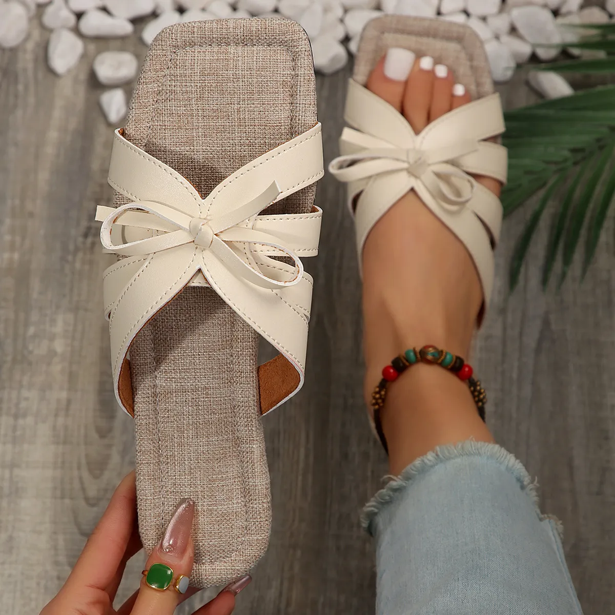 Moda de verano, nuevos zapatos planos de playa, zapatillas de mujer de Material PU blanco diario para mujer