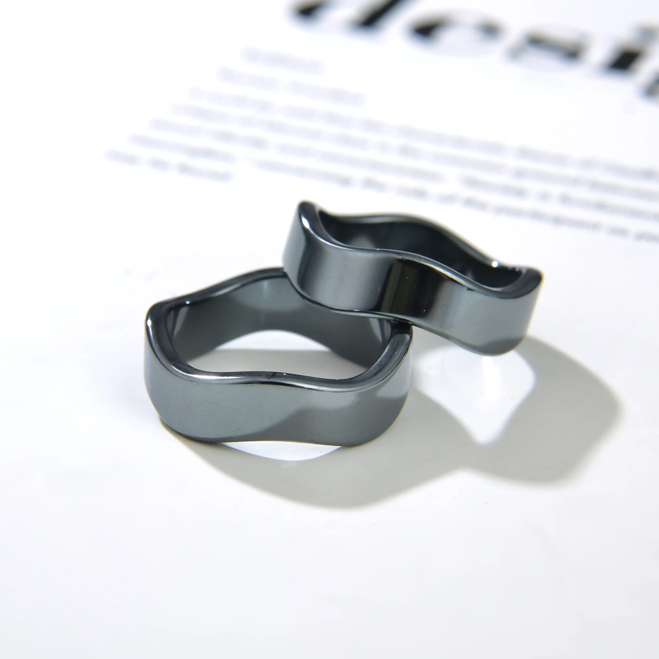 Factory Price Wholesale Natural Healing Stone Health Ring Wavey Shape Black Hematite Magnetic Faceted Ring for Men Woman