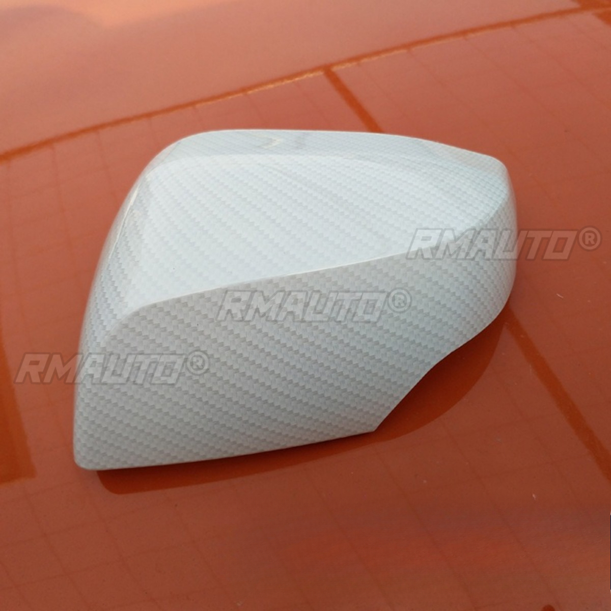 White Carbon Look