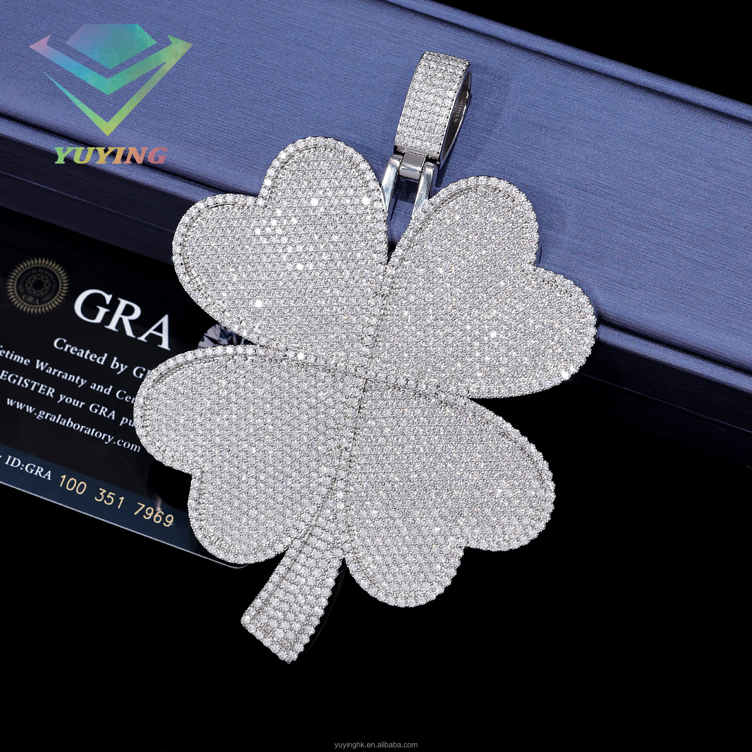 pendentif trèfle