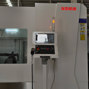 Çift sıralı çip makinesi ile donatılmış gelişmiş düz yatak yüksek hassasiyetli işleme merkezi - Product Image 3