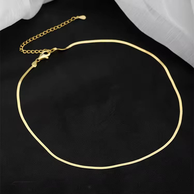 Gold flat snake slice chain necklace