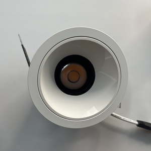 סופר בהיר <span class=keywords><strong>led</strong></span> זרקור שבב מנורות מיני <span class=keywords><strong>led</strong></span> זרקור <span class=keywords><strong>led</strong></span> הנורה SL0001/6w GU5.3 GU10 <span class=keywords><strong>IC</strong></span> נהג זרקור