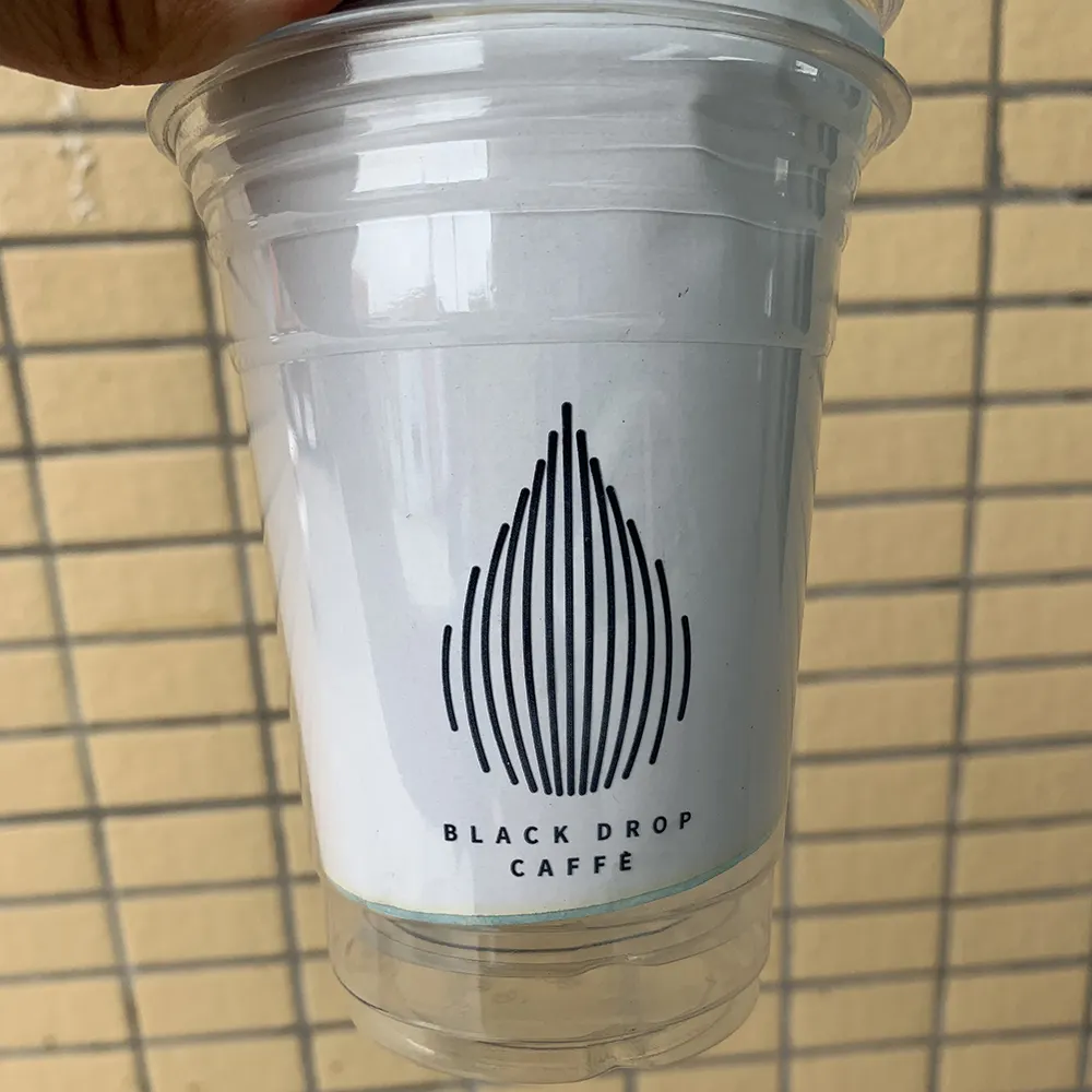 Copo de plástico descartável para smoothies, copo personalizado de 16oz, com tampa de 500ml e 16oz para impressão de logotipo personalizada, venda no atacado