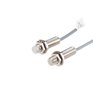 Interruptor capacitivo da proximidade do baixo preço M18 PNP do Não-contato NENHUM Sensor nivelado capacitivo industrial da proximidade do Non-Flush do NC
