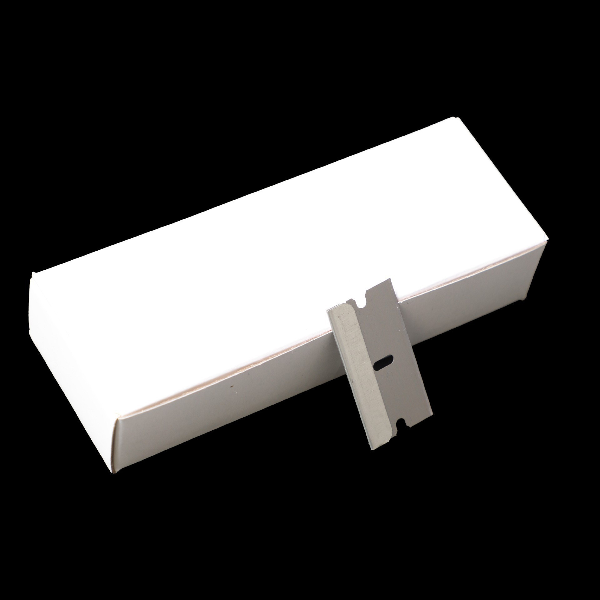 Blade box of 100 blades, large stock available.