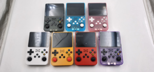 Nuovo arrivo R36S Retro Console per videogiochi portatile sistema di gioco Linux giochi classici 3.5 pollici schermo macchina per videogiochi - Product Image 2