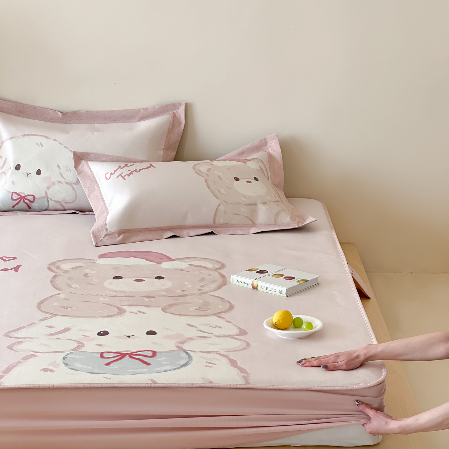 Fitted Sheet Stacking Paradise
