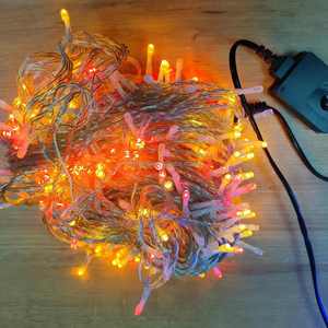 Luces de hadas LED lineales de buena calidad, función de fiesta, decoración del hogar, luces de cadena con efecto centelleante conectables - Product Image 1