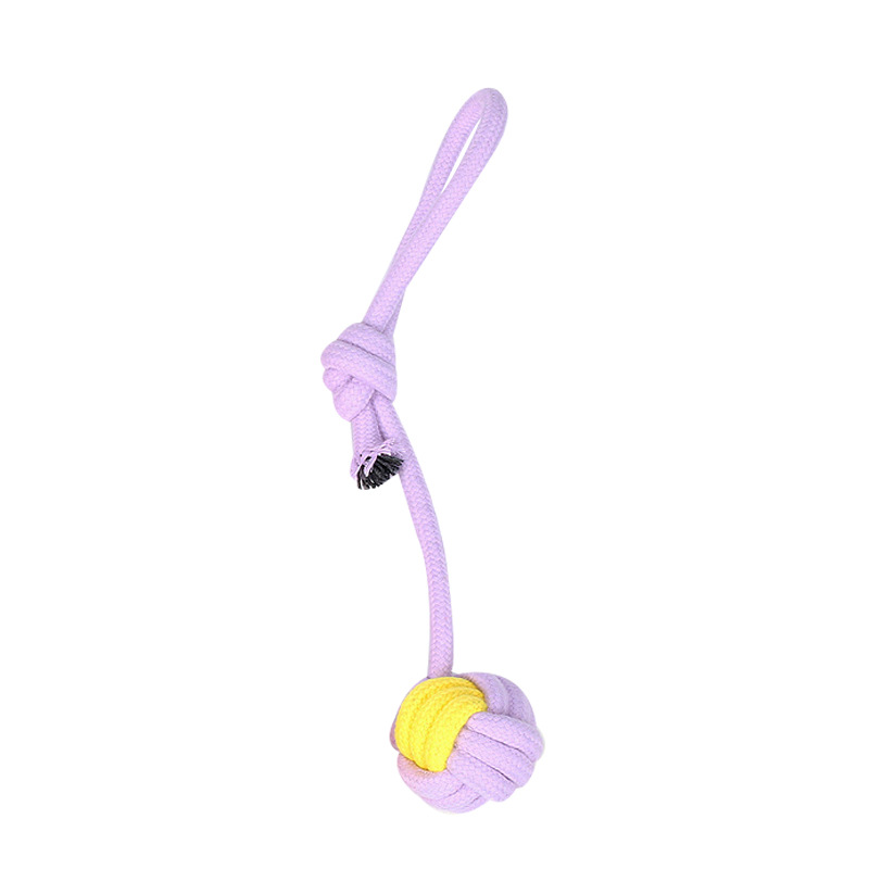 Bola de 30 cm de largo y 68 g.
