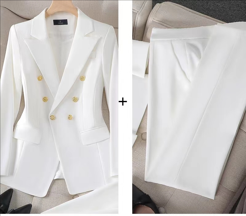 2 White suit+white pants