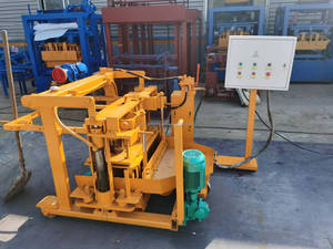 Macchina per fabbricare mattoni di cemento completamente automatica macchina per lo stampaggio di mattoni di cemento Multi-funzionale macchina per la produzione di blocchi di cemento - Product Image 3