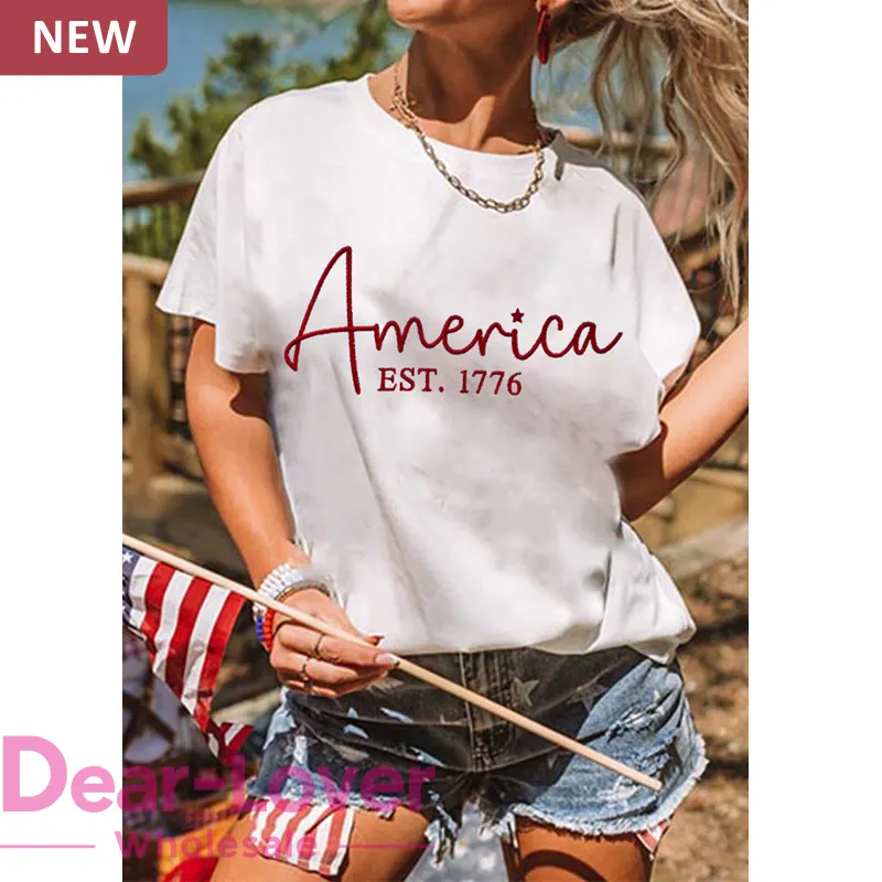 Sevgili-sevgilisi özel OEM ODM toptan yüksek kalite yaz sevimli bayrak gün amerika işlemeli ekip boyun grafik Tee kadın T shirt