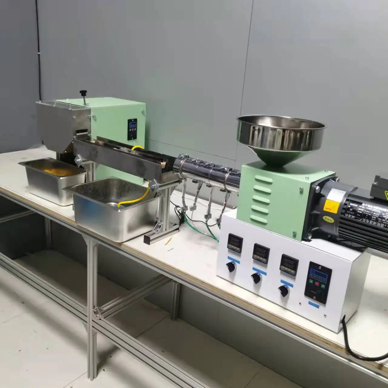 Ct30/15 mini máquina de extrusão de parafuso duplo cônico, linha de pelugem e granulação, pequena extrusora de parafuso gêmeo de pvc, laboratório