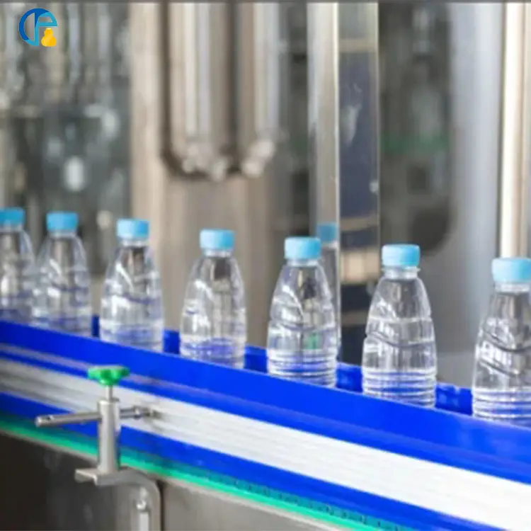 Pembuatan Botol Plastik Pet Minuman Ringan Memicu Mineral Murni Jus Air Cair Mengisi Mesin Pembotolan Otomatis