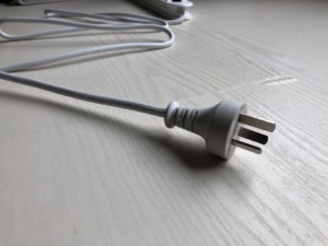 Yüksek kaliteli 250V AC arjantin pazarı için <span class=keywords><strong>IRAM</strong></span> 5 Tomas elektrik çoklu soket çıkışı ile 2 USB bağlantı noktaları 5V, 2.1A güç şeridi