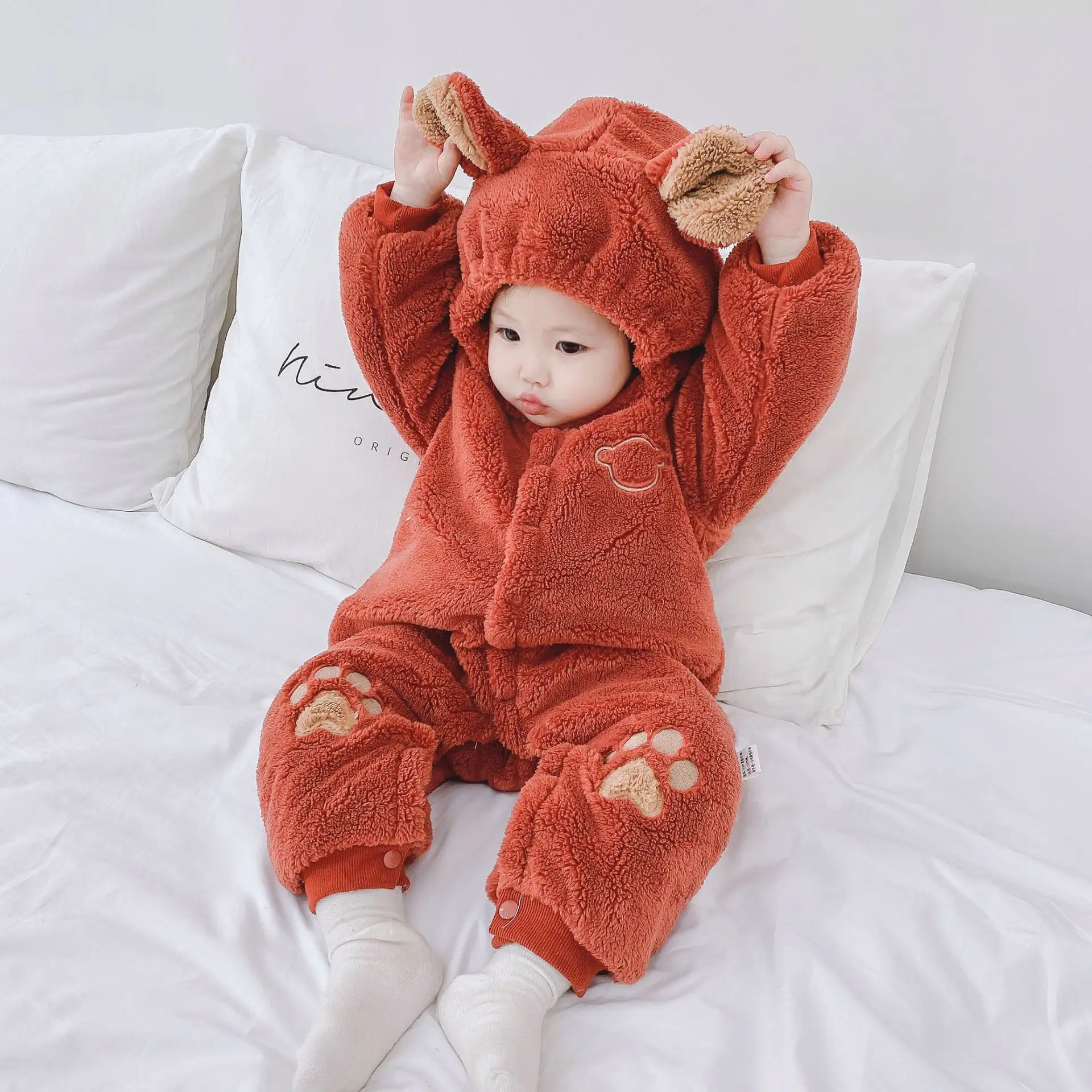 2022 New Design Baby Animal Beautiful Clothes Pajamas Winter Fleece Cute Baby Romper Soft Warm Lovely Cheap And Fine