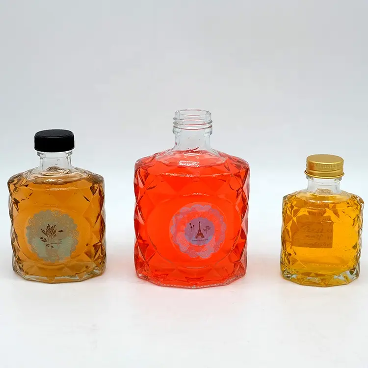 Vacío pequeño 50ml 100mL botellas de whisky de vidrio botella de vino de fruta de vidrio con tapa de rosca para Vodka Gin Spirits