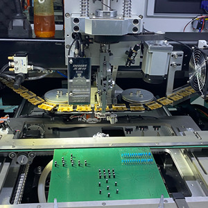 Otomatik PCB LED lamba çip montaj makinesi SMT SMD yakala ve yerleştir makinesi otomatik SMT PCBA makinesi - Product Image 6