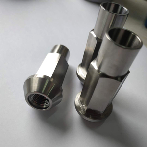 Yüksek kaliteli özel oto tekerlek M14X1.5 titanyum alaşımlı Lug fındık - Product Image 5