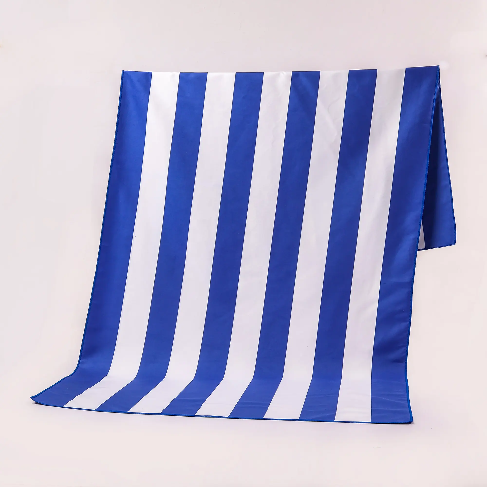 Hot Sale Waterproof 90*180 cm Anti Sand Vintage Blue Stripe Beach Towel With Printing